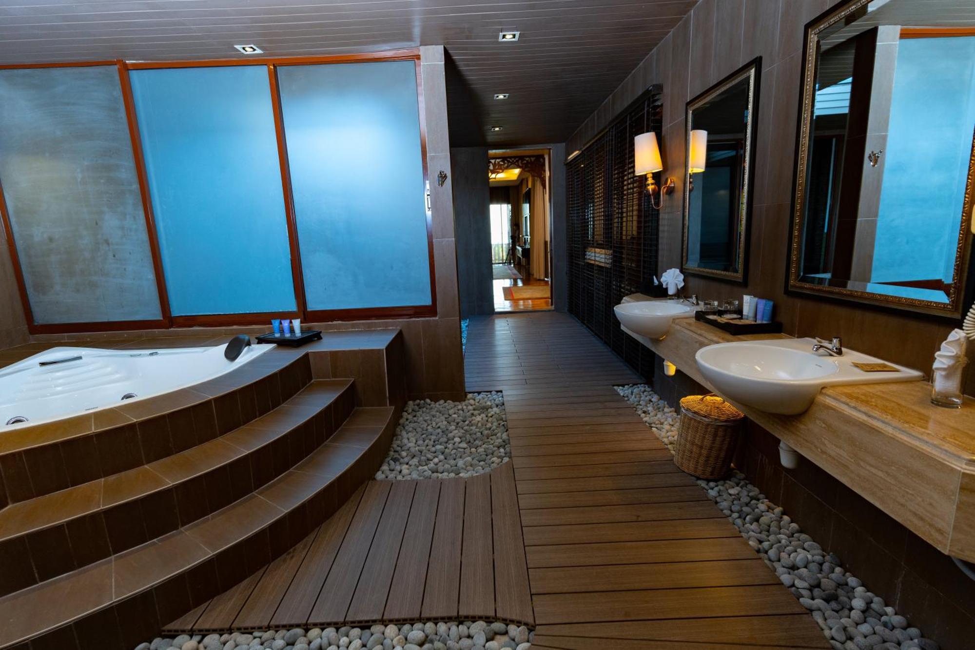 Ombak Villa Langkawi Pantai Cenang  Eksteriør bilde